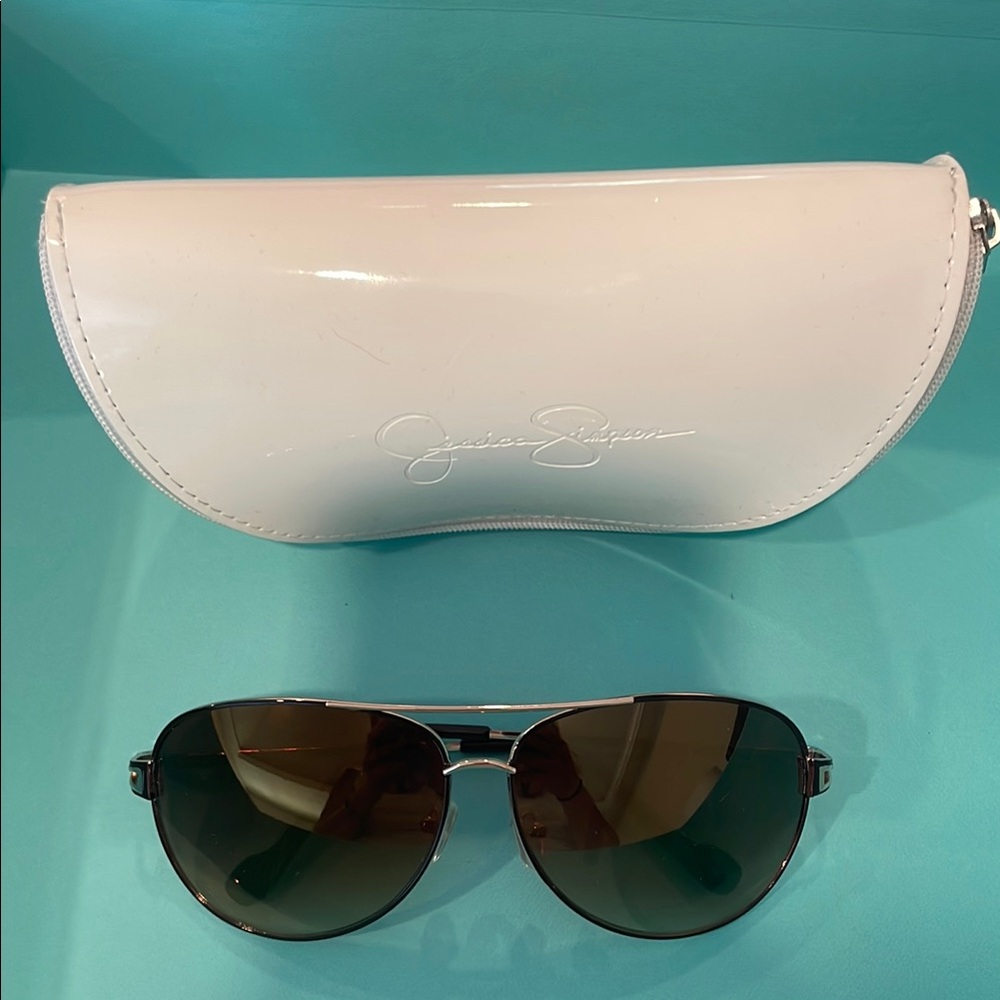Jessica Simpson Black Aviator Sunglasses with White Case